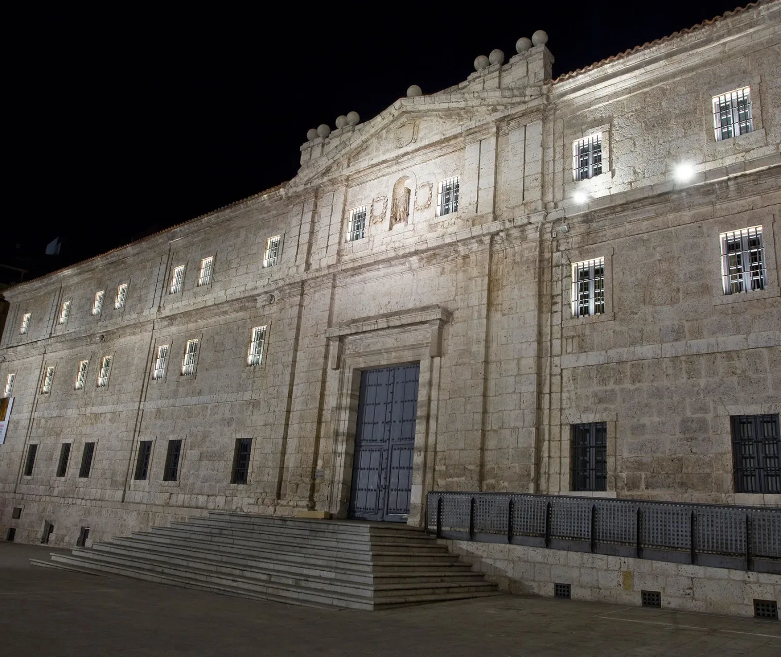 Monasterio, Iglesia y Sala de Exposiciones de San Benito